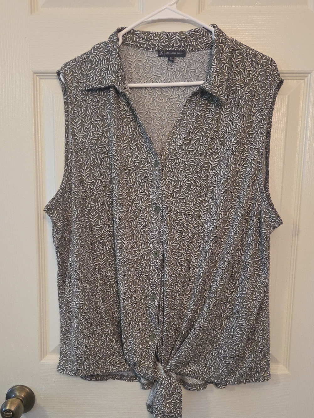 Adrianna Papell Army Green Leaf-Print Sleeveless Button-Front Tie Shirt Size 3X